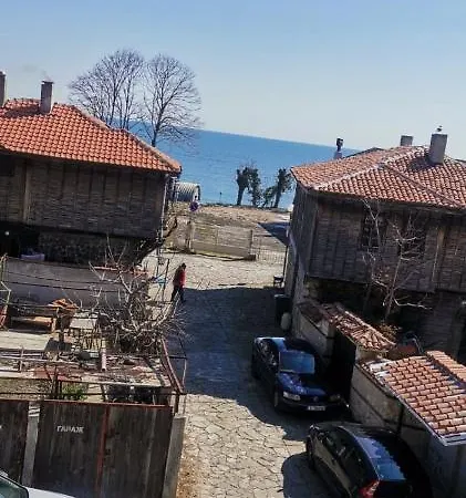 Апартамент За Гости Лили Apartment Pomorie